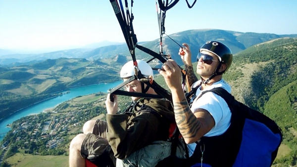Weekend lungo 25 - 26 - 27 aprile con rafting, passeggiata naturalistica e parapendio