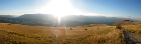 The &quot;Grande Anello dei Sibillini&quot; (GAS) trekking